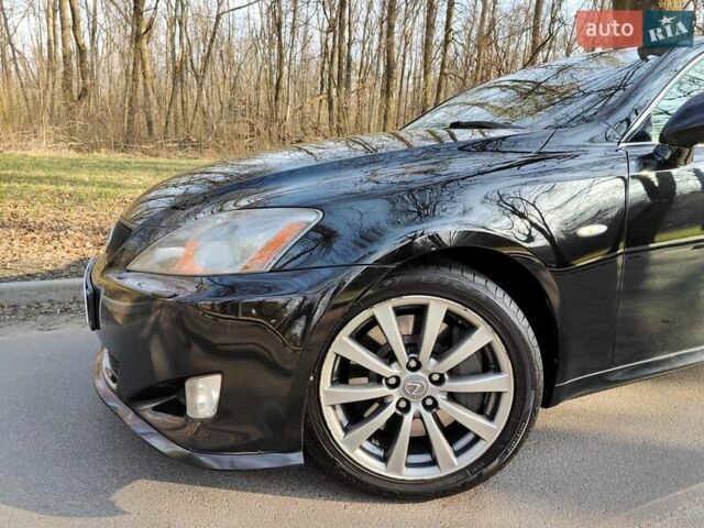 Черный Лексус ИС, объемом двигателя 3 л и пробегом 260 тыс. км за 7990 $, фото 3 на Automoto.ua