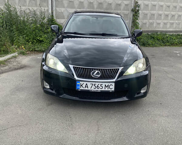 Черный Лексус ИС, объемом двигателя 3 л и пробегом 220 тыс. км за 8200 $, фото 2 на Automoto.ua
