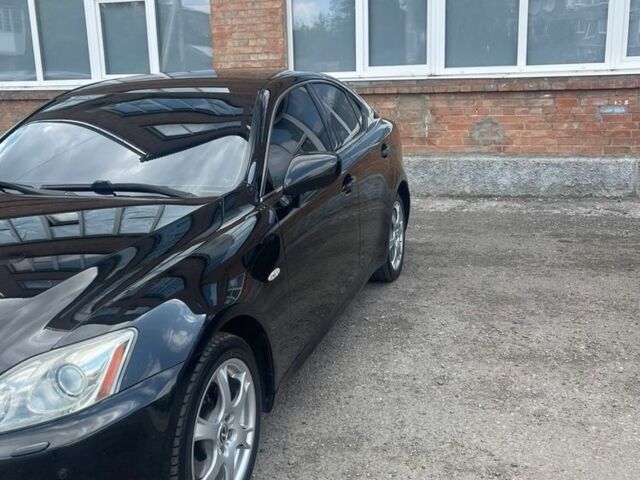 Чорний Лексус ІС, об'ємом двигуна 2.2 л та пробігом 365 тис. км за 5300 $, фото 2 на Automoto.ua