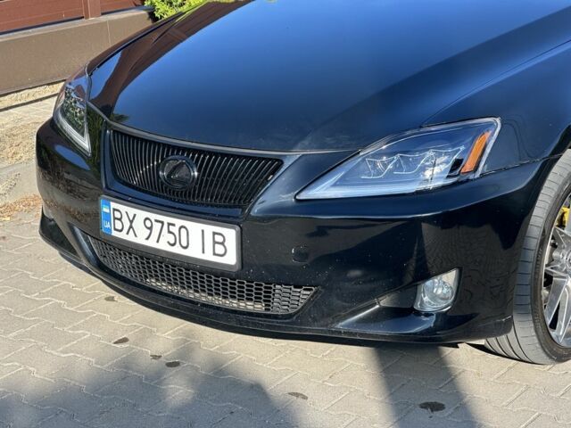 Черный Лексус ИС, объемом двигателя 2.5 л и пробегом 255 тыс. км за 10540 $, фото 2 на Automoto.ua