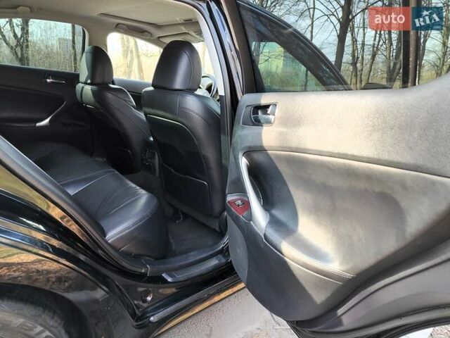 Черный Лексус ИС, объемом двигателя 3 л и пробегом 260 тыс. км за 7990 $, фото 39 на Automoto.ua