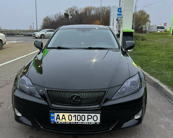 Черный Лексус ИС, объемом двигателя 2.5 л и пробегом 244 тыс. км за 9600 $, фото 1 на Automoto.ua