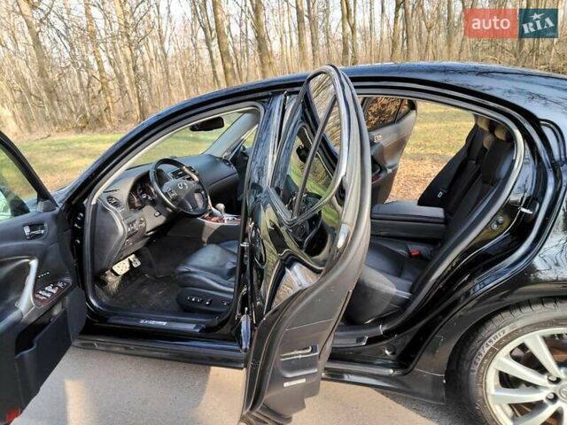 Черный Лексус ИС, объемом двигателя 3 л и пробегом 260 тыс. км за 7990 $, фото 5 на Automoto.ua