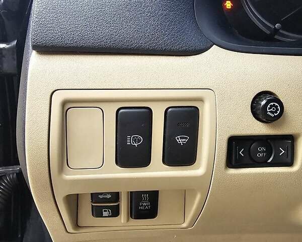 Чорний Лексус ІС, об'ємом двигуна 2.23 л та пробігом 270 тис. км за 7000 $, фото 19 на Automoto.ua