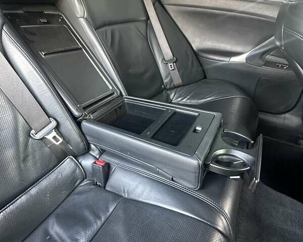 Черный Лексус ИС, объемом двигателя 2.5 л и пробегом 244 тыс. км за 8300 $, фото 17 на Automoto.ua