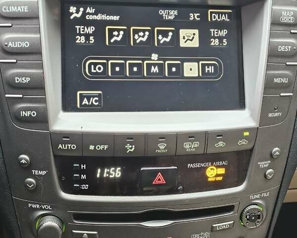 Чорний Лексус ІС, об'ємом двигуна 2.23 л та пробігом 270 тис. км за 7000 $, фото 12 на Automoto.ua