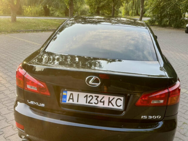 Чорний Лексус ІС, об'ємом двигуна 3 л та пробігом 216 тис. км за 8600 $, фото 5 на Automoto.ua