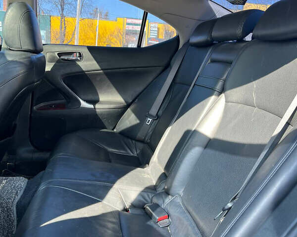 Черный Лексус ИС, объемом двигателя 3 л и пробегом 286 тыс. км за 8700 $, фото 11 на Automoto.ua