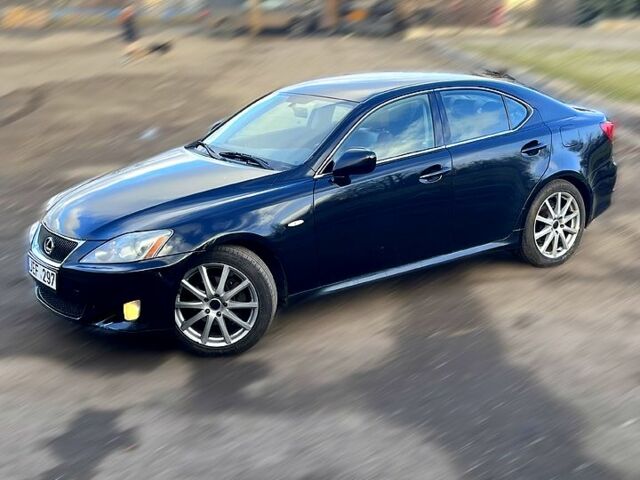 Черный Лексус ИС, объемом двигателя 2.2 л и пробегом 30000 тыс. км за 4300 $, фото 5 на Automoto.ua