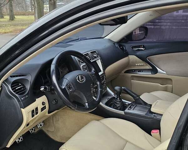 Чорний Лексус ІС, об'ємом двигуна 2.23 л та пробігом 270 тис. км за 7000 $, фото 18 на Automoto.ua