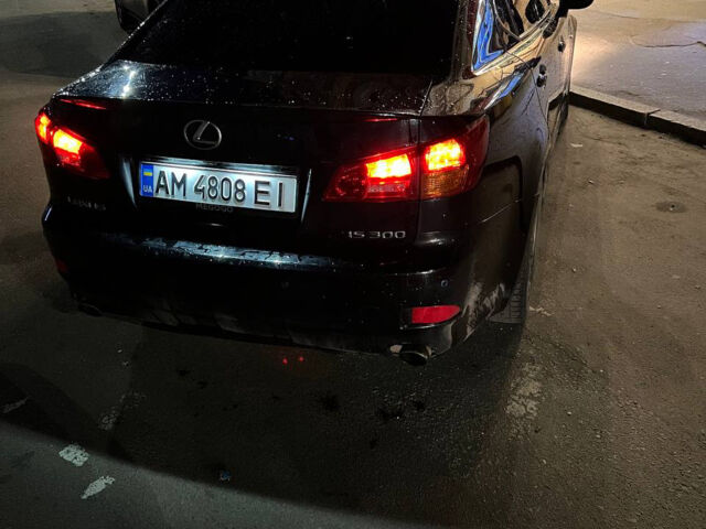 Чорний Лексус ІС, об'ємом двигуна 3 л та пробігом 286 тис. км за 8700 $, фото 42 на Automoto.ua