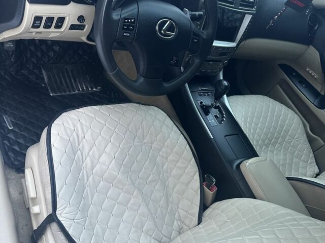 Черный Лексус ИС, объемом двигателя 2.5 л и пробегом 285 тыс. км за 9499 $, фото 14 на Automoto.ua