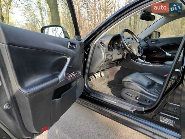 Черный Лексус ИС, объемом двигателя 3 л и пробегом 260 тыс. км за 7990 $, фото 43 на Automoto.ua
