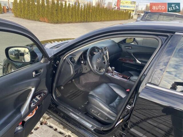 Чорний Лексус ІС, об'ємом двигуна 2.5 л та пробігом 153 тис. км за 9800 $, фото 11 на Automoto.ua