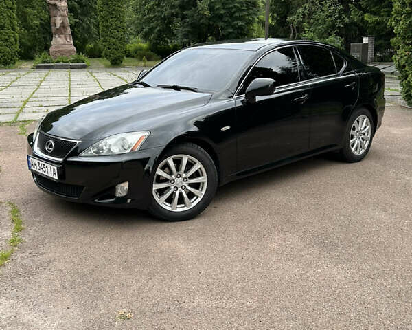 Черный Лексус ИС, объемом двигателя 2.23 л и пробегом 277 тыс. км за 8700 $, фото 2 на Automoto.ua