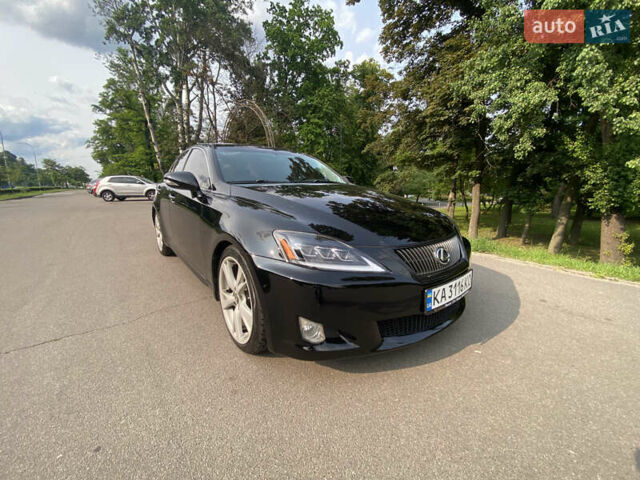 Черный Лексус ИС, объемом двигателя 2.5 л и пробегом 215 тыс. км за 11500 $, фото 9 на Automoto.ua