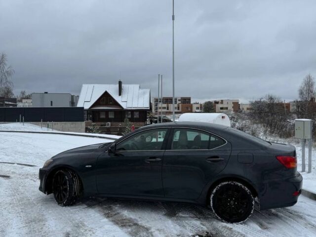 Чорний Лексус ІС, об'ємом двигуна 2.2 л та пробігом 238 тис. км за 5000 $, фото 2 на Automoto.ua