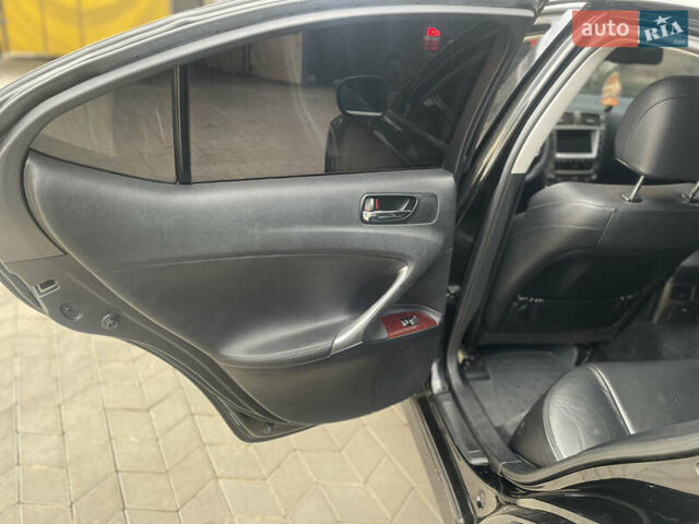 Чорний Лексус ІС, об'ємом двигуна 2.5 л та пробігом 192 тис. км за 8950 $, фото 3 на Automoto.ua
