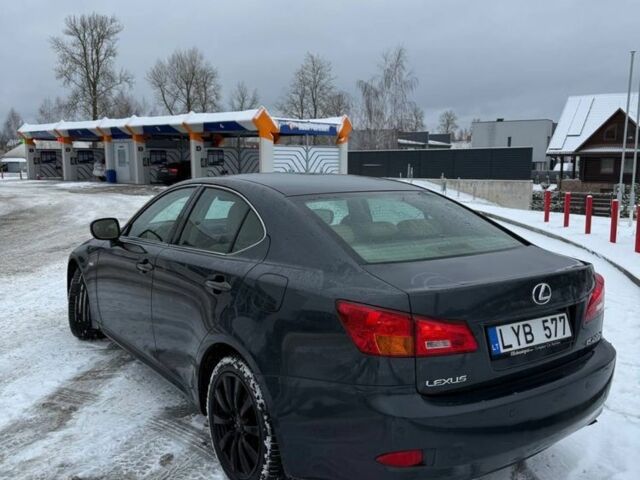 Чорний Лексус ІС, об'ємом двигуна 2.2 л та пробігом 238 тис. км за 5000 $, фото 1 на Automoto.ua