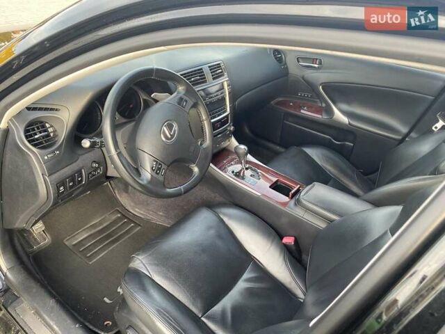 Чорний Лексус ІС, об'ємом двигуна 2.5 л та пробігом 153 тис. км за 9800 $, фото 12 на Automoto.ua