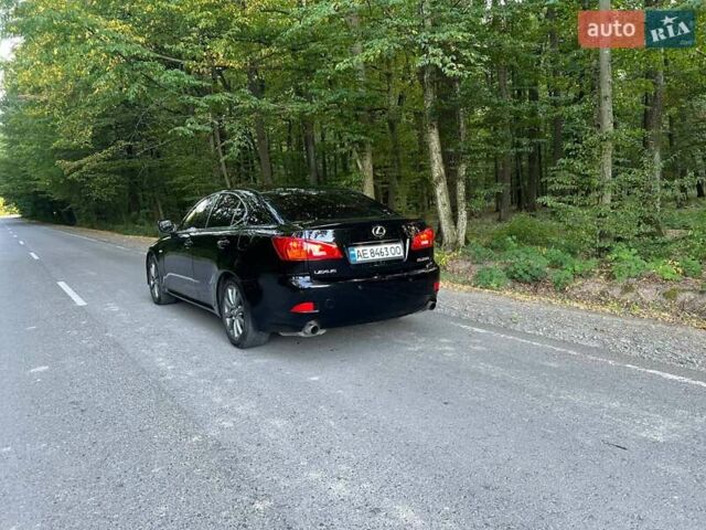 Черный Лексус ИС, объемом двигателя 2.5 л и пробегом 260 тыс. км за 8500 $, фото 4 на Automoto.ua