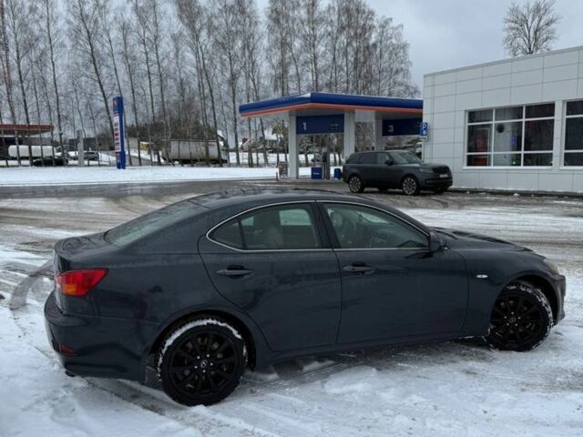 Чорний Лексус ІС, об'ємом двигуна 2.2 л та пробігом 238 тис. км за 5000 $, фото 3 на Automoto.ua