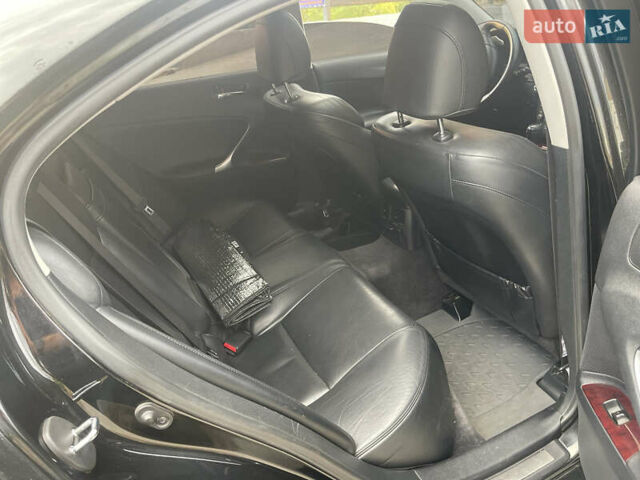 Чорний Лексус ІС, об'ємом двигуна 2.5 л та пробігом 192 тис. км за 8950 $, фото 7 на Automoto.ua