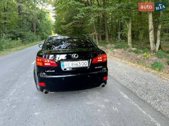 Черный Лексус ИС, объемом двигателя 2.5 л и пробегом 260 тыс. км за 8500 $, фото 5 на Automoto.ua