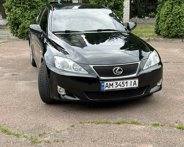 Черный Лексус ИС, объемом двигателя 2.23 л и пробегом 277 тыс. км за 8700 $, фото 3 на Automoto.ua
