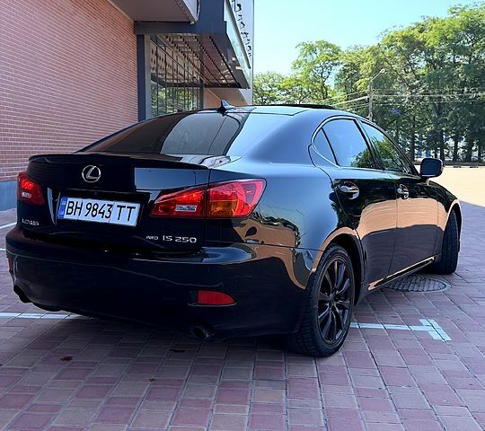 Чорний Лексус ІС, об'ємом двигуна 2.5 л та пробігом 190 тис. км за 8700 $, фото 3 на Automoto.ua