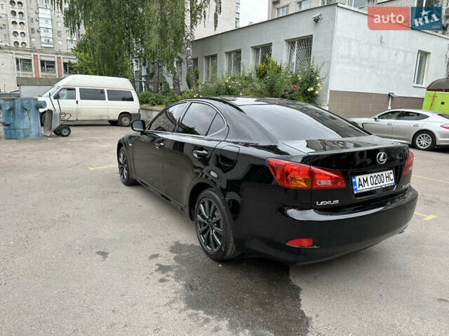 Черный Лексус ИС, объемом двигателя 2.23 л и пробегом 304 тыс. км за 9100 $, фото 5 на Automoto.ua