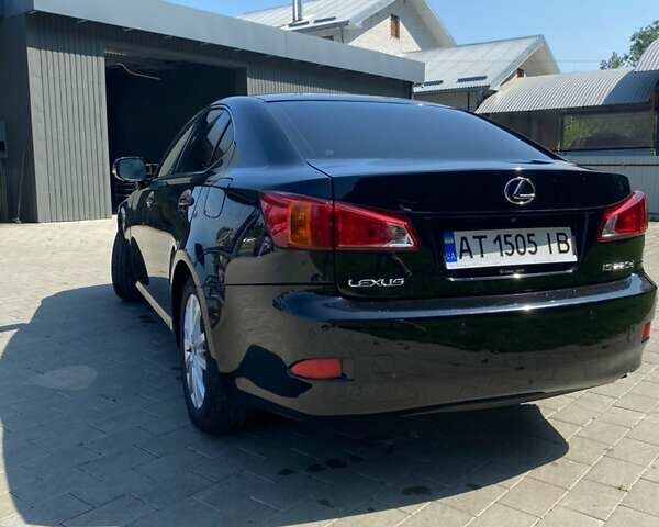 Черный Лексус ИС, объемом двигателя 2.23 л и пробегом 350 тыс. км за 9100 $, фото 4 на Automoto.ua