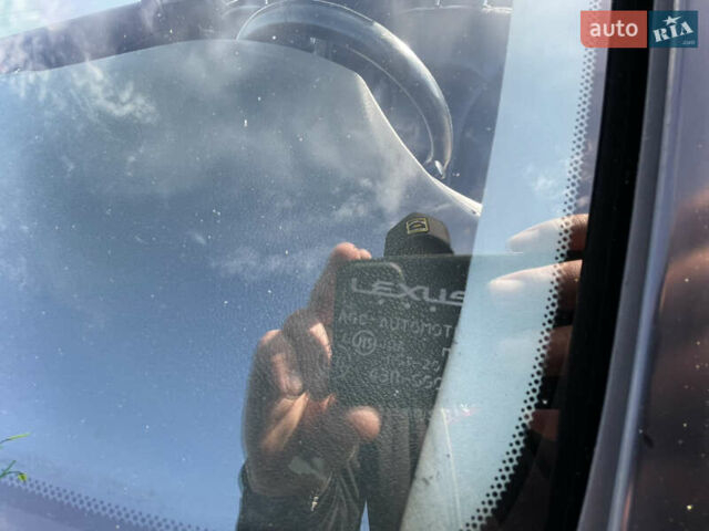 Чорний Лексус ІС, об'ємом двигуна 2.5 л та пробігом 204 тис. км за 11200 $, фото 4 на Automoto.ua