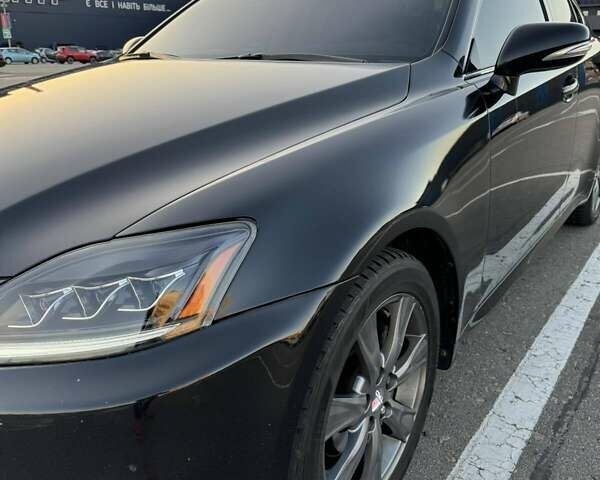 Чорний Лексус ІС, об'ємом двигуна 2.5 л та пробігом 340 тис. км за 10500 $, фото 4 на Automoto.ua