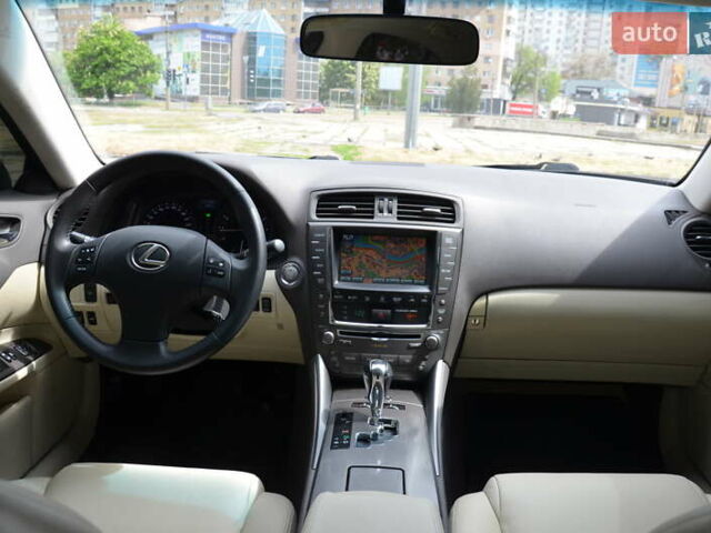 Черный Лексус ИС, объемом двигателя 2.5 л и пробегом 182 тыс. км за 10999 $, фото 58 на Automoto.ua