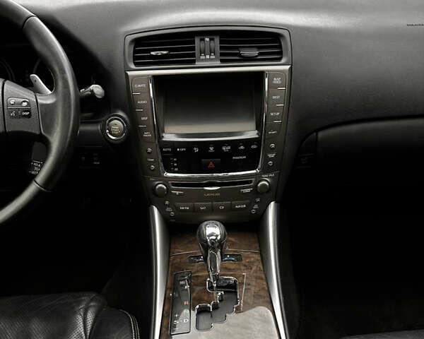 Чорний Лексус ІС, об'ємом двигуна 2.5 л та пробігом 199 тис. км за 7750 $, фото 24 на Automoto.ua