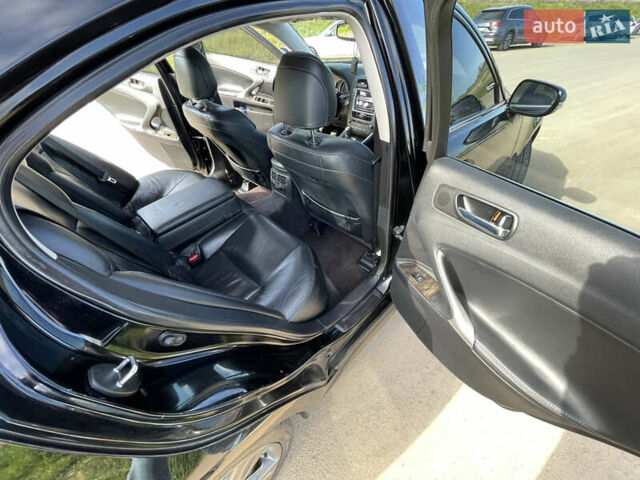 Чорний Лексус ІС, об'ємом двигуна 2.5 л та пробігом 204 тис. км за 11200 $, фото 10 на Automoto.ua