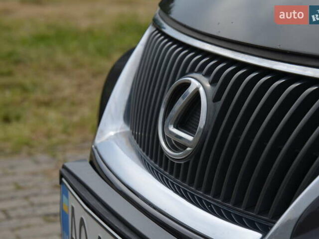 Черный Лексус ИС, объемом двигателя 2.5 л и пробегом 182 тыс. км за 10999 $, фото 26 на Automoto.ua