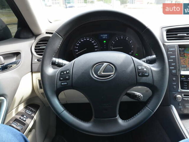 Черный Лексус ИС, объемом двигателя 2.5 л и пробегом 182 тыс. км за 10999 $, фото 65 на Automoto.ua