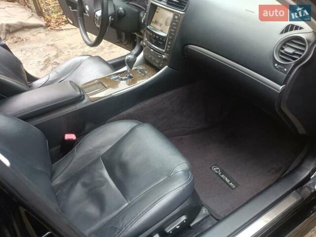 Черный Лексус ИС, объемом двигателя 2.5 л и пробегом 218 тыс. км за 13500 $, фото 16 на Automoto.ua