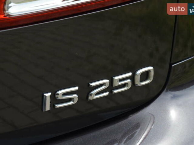 Черный Лексус ИС, объемом двигателя 2.5 л и пробегом 182 тыс. км за 10999 $, фото 35 на Automoto.ua
