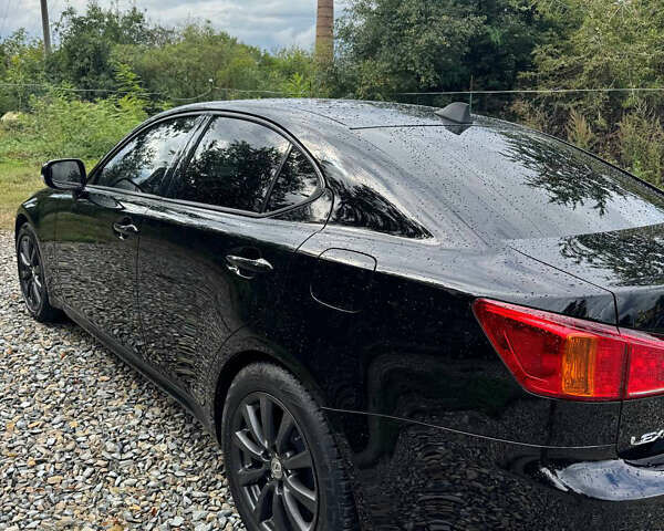 Черный Лексус ИС, объемом двигателя 2.23 л и пробегом 274 тыс. км за 9900 $, фото 4 на Automoto.ua