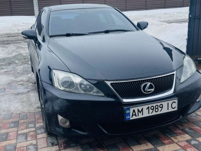 Черный Лексус ИС, объемом двигателя 2.5 л и пробегом 179 тыс. км за 8900 $, фото 1 на Automoto.ua