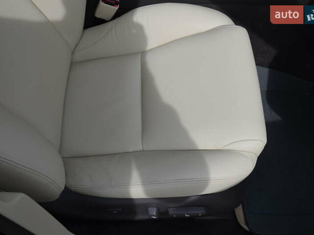 Черный Лексус ИС, объемом двигателя 2.5 л и пробегом 182 тыс. км за 10999 $, фото 55 на Automoto.ua