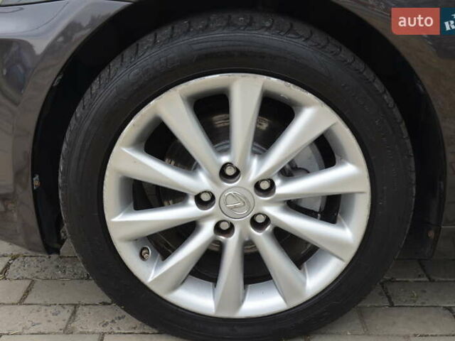 Черный Лексус ИС, объемом двигателя 2.5 л и пробегом 182 тыс. км за 10999 $, фото 31 на Automoto.ua