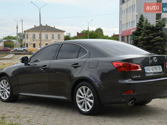 Черный Лексус ИС, объемом двигателя 2.5 л и пробегом 182 тыс. км за 10999 $, фото 14 на Automoto.ua