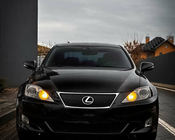 Чорний Лексус ІС, об'ємом двигуна 2.5 л та пробігом 199 тис. км за 7750 $, фото 1 на Automoto.ua