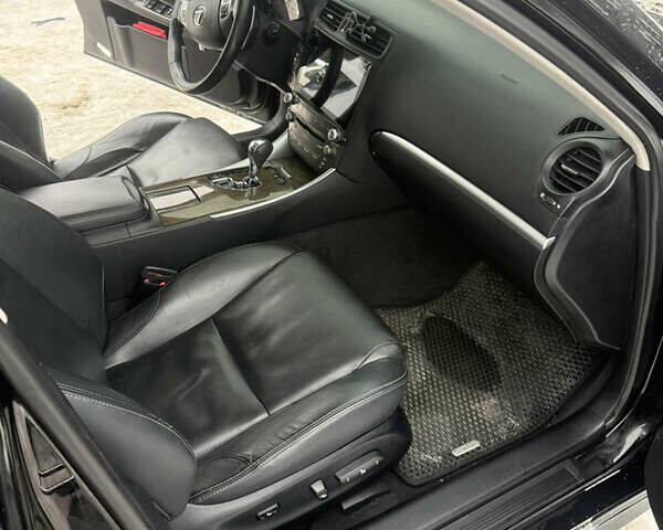 Черный Лексус ИС, объемом двигателя 2.5 л и пробегом 207 тыс. км за 11000 $, фото 37 на Automoto.ua