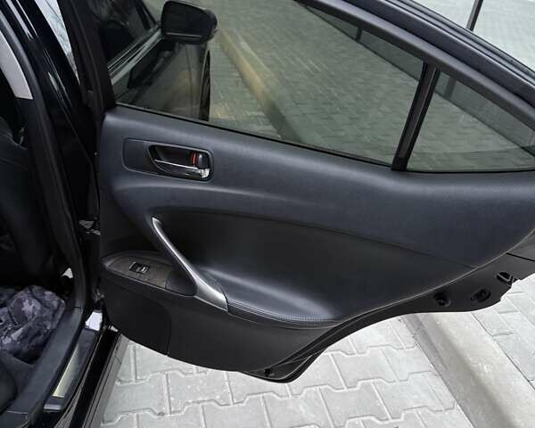 Чорний Лексус ІС, об'ємом двигуна 2.5 л та пробігом 193 тис. км за 13499 $, фото 14 на Automoto.ua