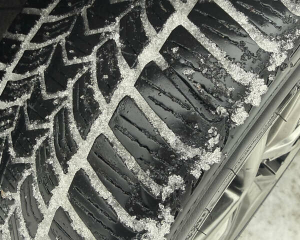 Черный Лексус ИС, объемом двигателя 2.5 л и пробегом 207 тыс. км за 11000 $, фото 31 на Automoto.ua